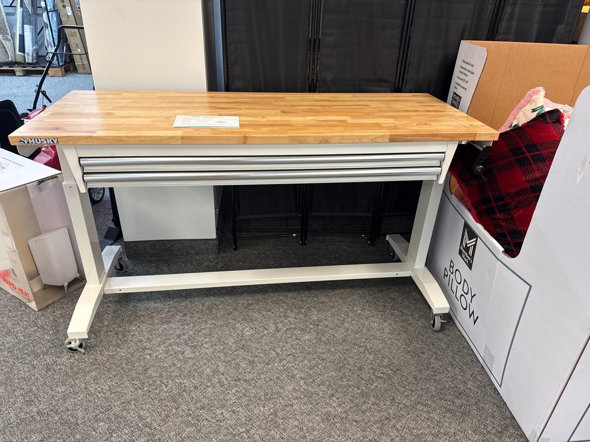 Husky Adj. Tool 62 inch.