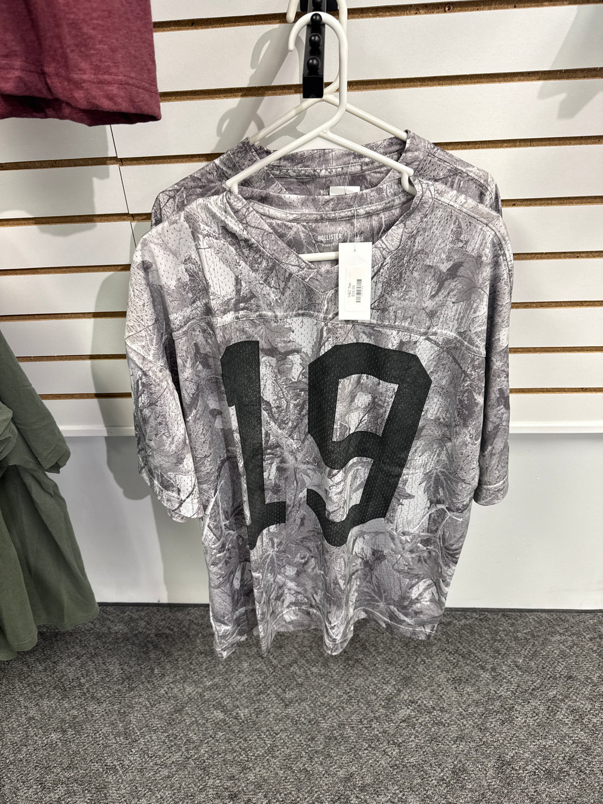 H&C Tee25