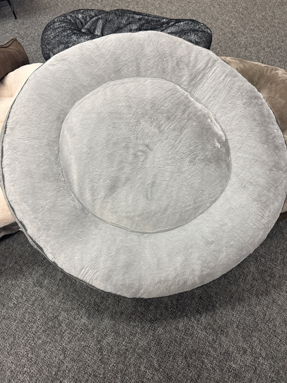 Friends Forever Round Pet Bed