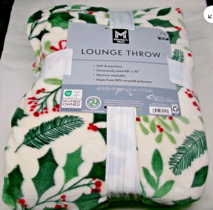 Member's Mark Holiday Lounge Throw, 60" x 70"