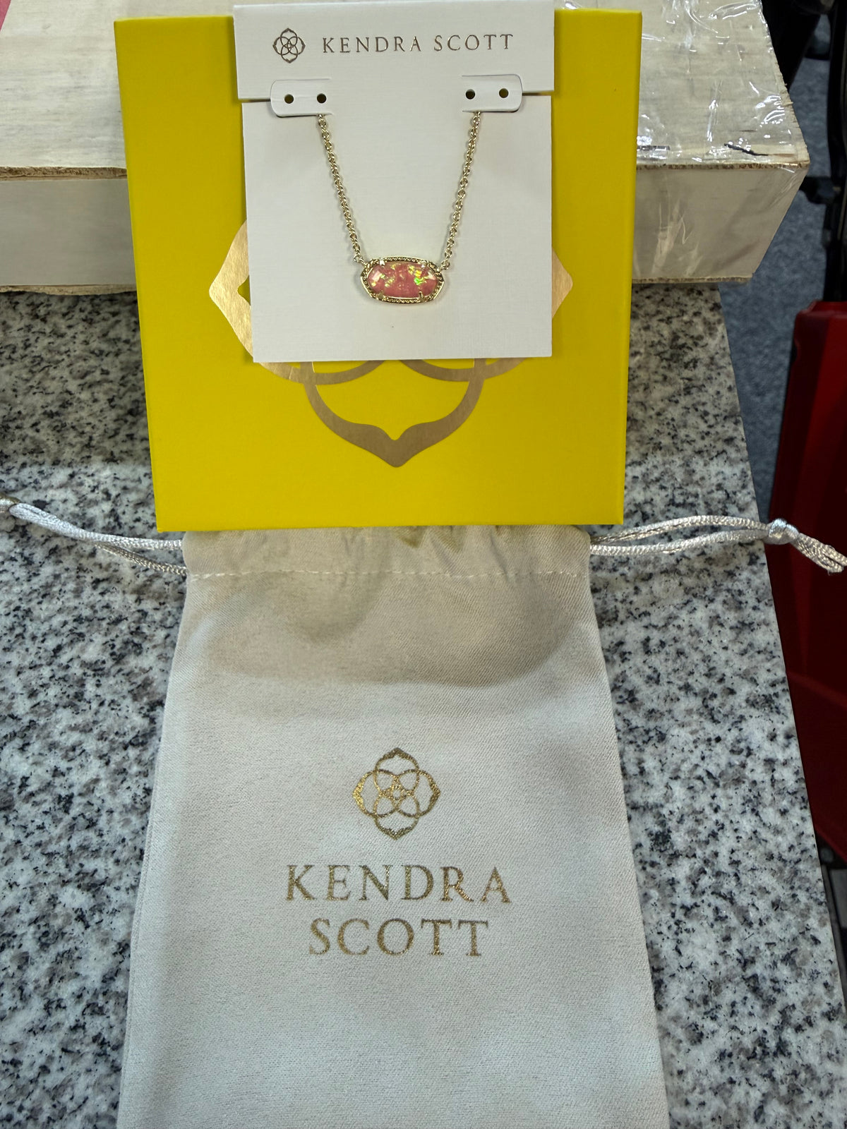 Kendra Scott Necklace